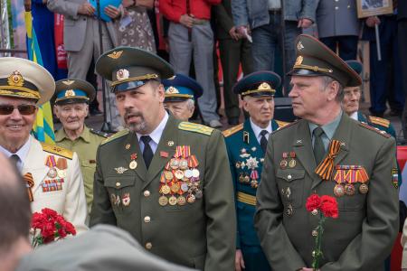 Москва: День Победы с Красным Знаменем!
