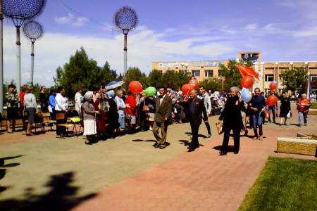 В Приволжском районе Астраханской области прошло шествие в честь Дня Победы