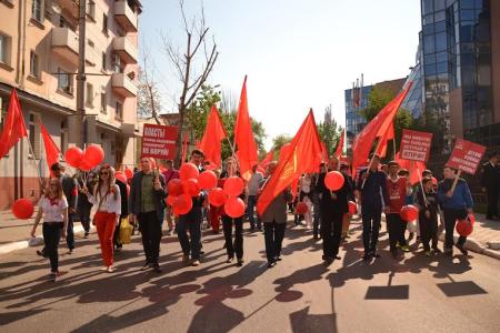 Первомайское шествие и митинг в Астрахани