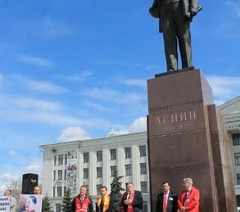 Псковские коммунисты отпраздновали Красный Первомай