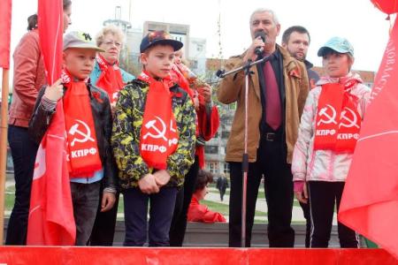 Коммунисты Ярославской области встретили Первомай