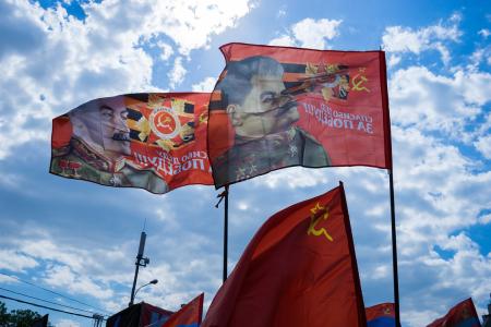 Москва: День Победы с Красным Знаменем!
