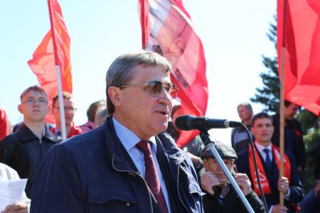 В Омске прошли праздничная демонстрация и митинг, посвященные Международному дню солидарности трудящихся