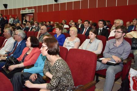 В Подмосковье завершил работу II Всероссийский Съезд депутатов коммунистов и сторонников КПРФ