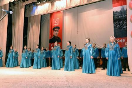 Ко Дню Победы новосибирские коммунисты провели торжественное собрание и концерт