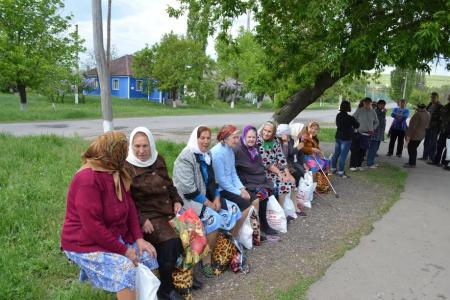 Ямальские коммунисты поздравили ветеранов Луганщины с Днем Победы