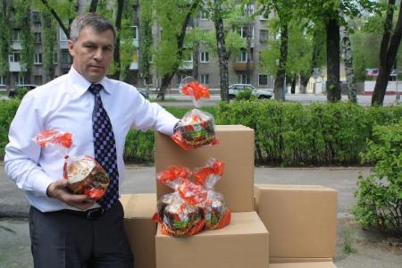 Воронежская область. Сергей Гаврилов провел благотворительную акцию накануне Дня Победы