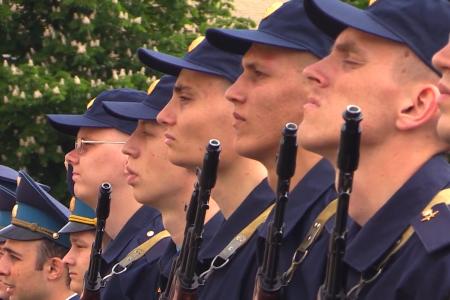 Ростовская область: Депутат-коммунист В.И. Бессонов посетил 834-ый учебный центр ВКС