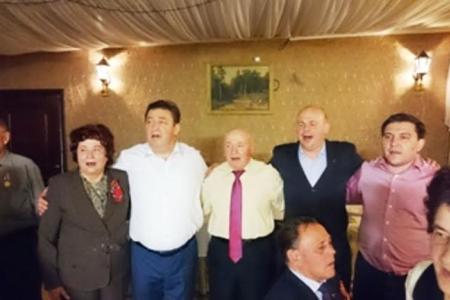 Ставропольский край. В.И. Гончаров наградил активистов ООО "Дети войны"
