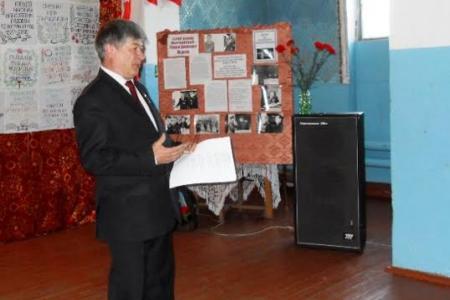 Курганская область. Коммунисты Мишкинского районного отделения КПРФ провели акцию, посвященную Знамени Победы