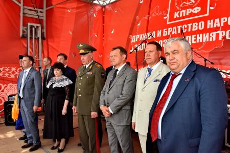 Дружба и братство народов — залог возрождения России