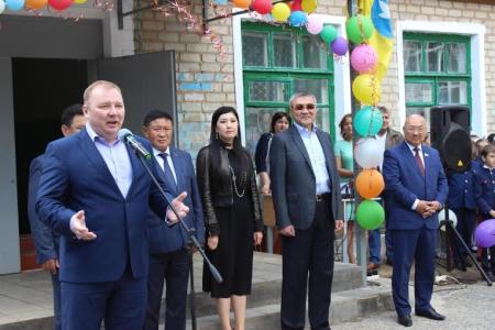 Республика Калмыкия. Николай Паршин принял участие в открытии спортзала Партизанской школы