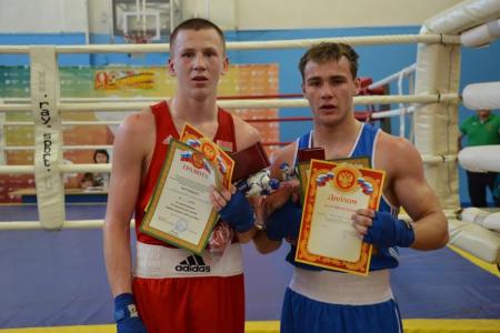 «Бокс за мир»: в Подмосковье при поддержке КПРФ прошли боксерские турниры