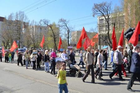 Вологодские коммунисты провели праздничное шествие в День международной солидарности трудящихся