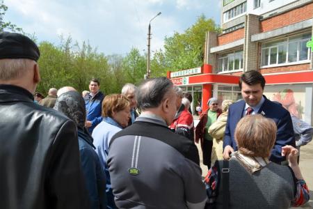 Олег Лебедев продолжает проводить массовые встречи с жителями Тульской области