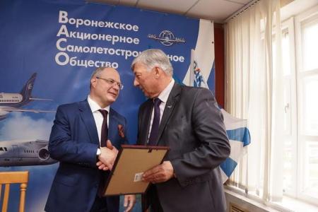 Сергей Гаврилов обсудил с работниками Воронежского авиастроительного завода возможности развития предприятия