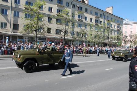 Псковское отделение КПРФ вместе с народом на празднике Победы