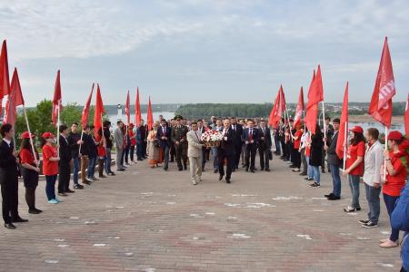 Дружба и братство народов — залог возрождения России