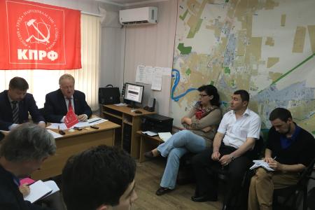 ​После него хоть потоп?.. Мэр Краснодара Евланов по долгам уже сравнялся с Обамой?.. С пресс-конференции депутатов-коммунистов Сергея Обухова и Сергея Лузинова