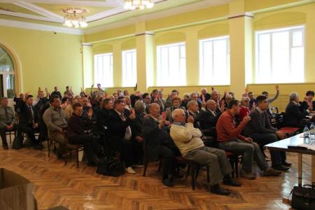 Конференция челябинских коммунистов подвела итоги работы за два года и выбрала делегатов на Съезд КПРФ