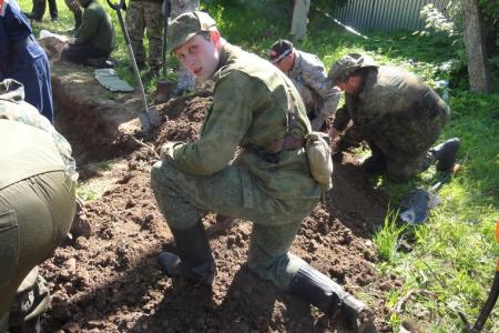 Подольские коммунисты приняли участие в эксгумации останков красноармейцев, погибших в Великой Отечественной войне
