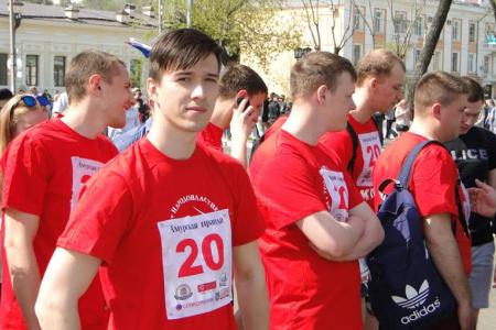 Амурская область. Благовещенский Спортклуб КПРФ в День Победы принял участие в легкоатлетической эстафете