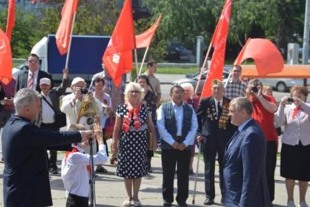 «Всегда будь готов!»: Торжественная линейка в честь Дня пионерии прошла в Ростове-на-Дону на площади В.И.Ленина