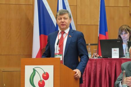 В Праге успешно завершил работу IX съезд Коммунистической партии Чехии и Моравии