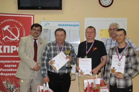 В Великом Новгороде при поддержке КПРФ прошел шахматный турнир, посвященный Дню Победы 