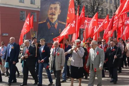 Кировские коммунисты отметили День Победы