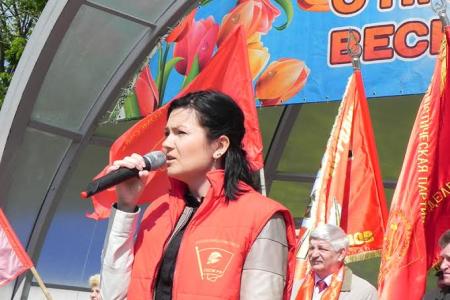 Белгородские коммунисты отметили праздник Первомая демонстрацией и митингом