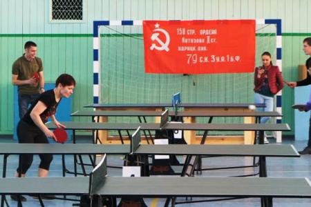 Курган. Коммунисты приняли участие в организации турнира по настольному теннису среди ветеранов
