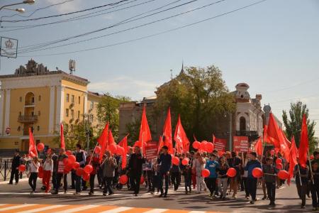 Первомайское шествие и митинг в Астрахани