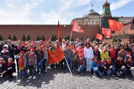 Г.А. Зюганов: «В добрый путь, мои юные друзья!»