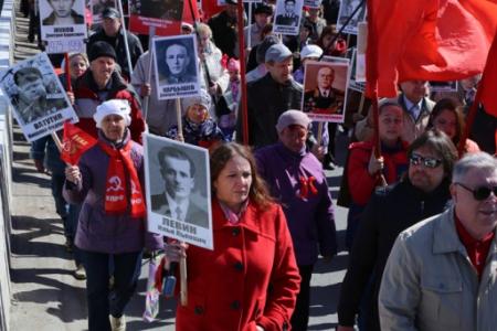 День, когда мы ощущаем себя единым народом. Омские коммунисты встретили праздник Великой Победы