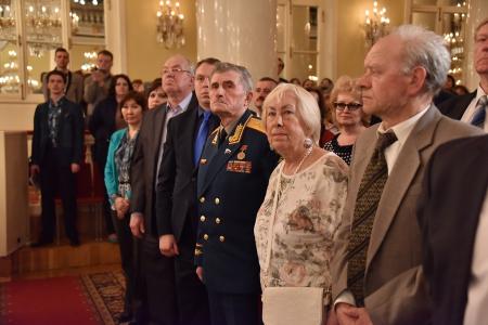 "Слава советской эпохи". Лидер КПРФ выступил на гала-концерте советской песни в Москве
