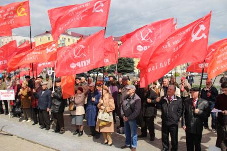 Брянщина краснознамённая. От Первомая до Дня Победы