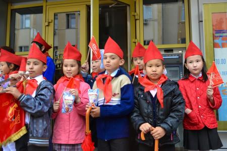 День пионерии отметили коммунисты Элисты