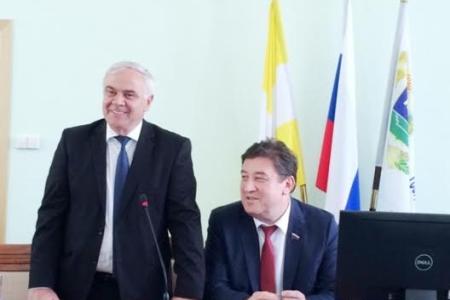 Депутат-коммунист Виктор Гончаров посетил один из ведущих вузов Ставропольского края в Невинномысске