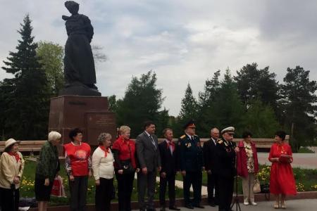 Челябинских школьников посвятили в пионеры