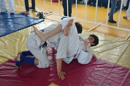 Ставропольский край. Виктор Гончаров: Коммунисты и дальше будут поддерживать детский спорт!