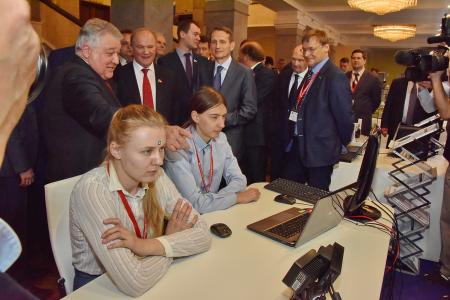 Г.А. Зюганов: Три русских гения - Курчатов, Келдыш и Королев предопределили стратегический паритет