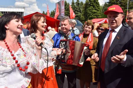 В Подмосковье завершил работу II Всероссийский Съезд депутатов коммунистов и сторонников КПРФ