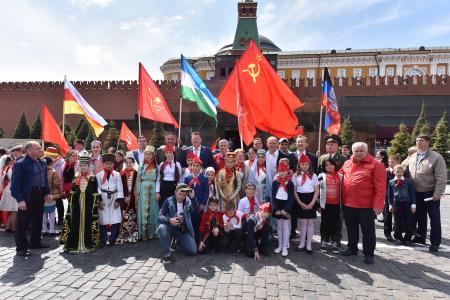 Г.А. Зюганов: «В добрый путь, мои юные друзья!»