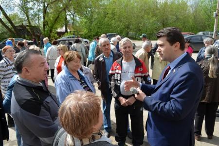 Олег Лебедев продолжает проводить массовые встречи с жителями Тульской области