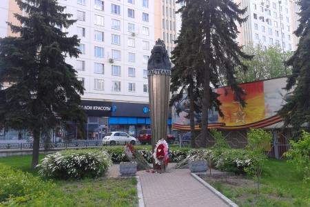 Москва. Коммунисты Куйбышевского местного отделения КПРФ почтили память героев Великой Отечественной войны