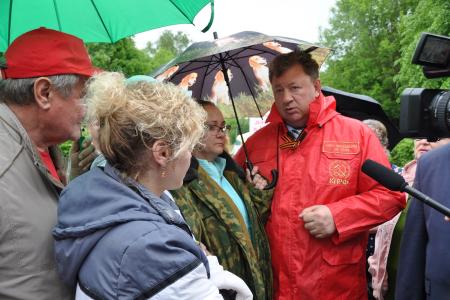 "КПРФ - единственная конструктивная политическая сила". В.И. Кашин совершил рабочие поездки в Чеховский и Серпуховские районы Московской области. Видео