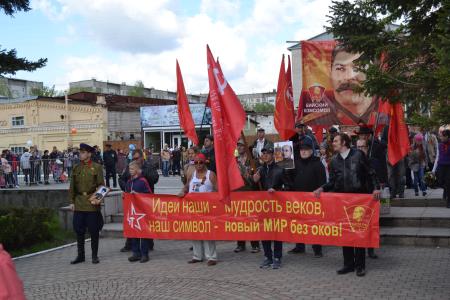 Алтайские комсомольцы приняли активное участие в праздновании 71-й годовщины Победы в Великой Отечественной войне
