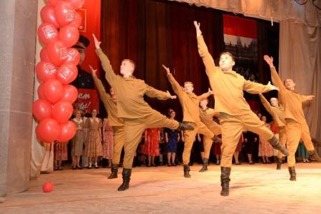 Ко Дню Победы новосибирские коммунисты провели торжественное собрание и концерт
