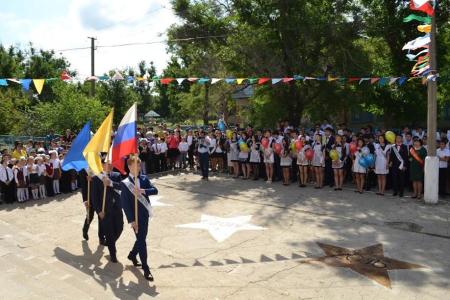 Республика Калмыкия. Доброго пути, выпускники!